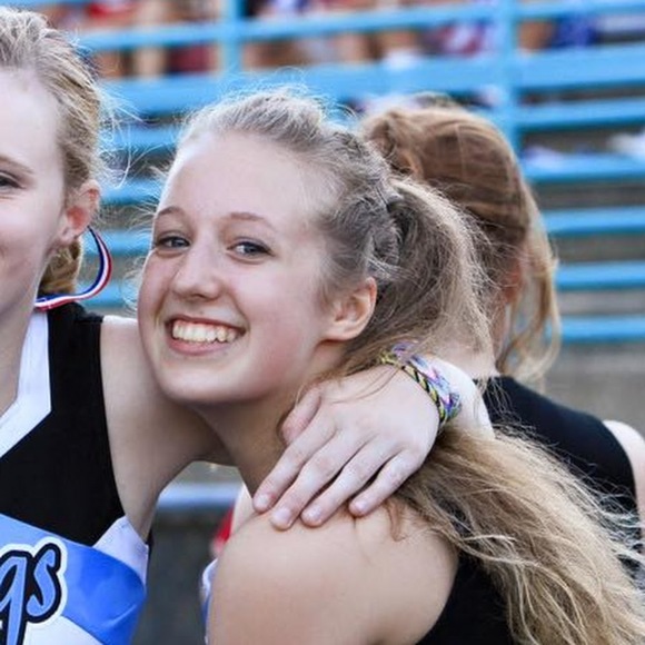 Meet your Posher, Julia - Picture 1 of 1